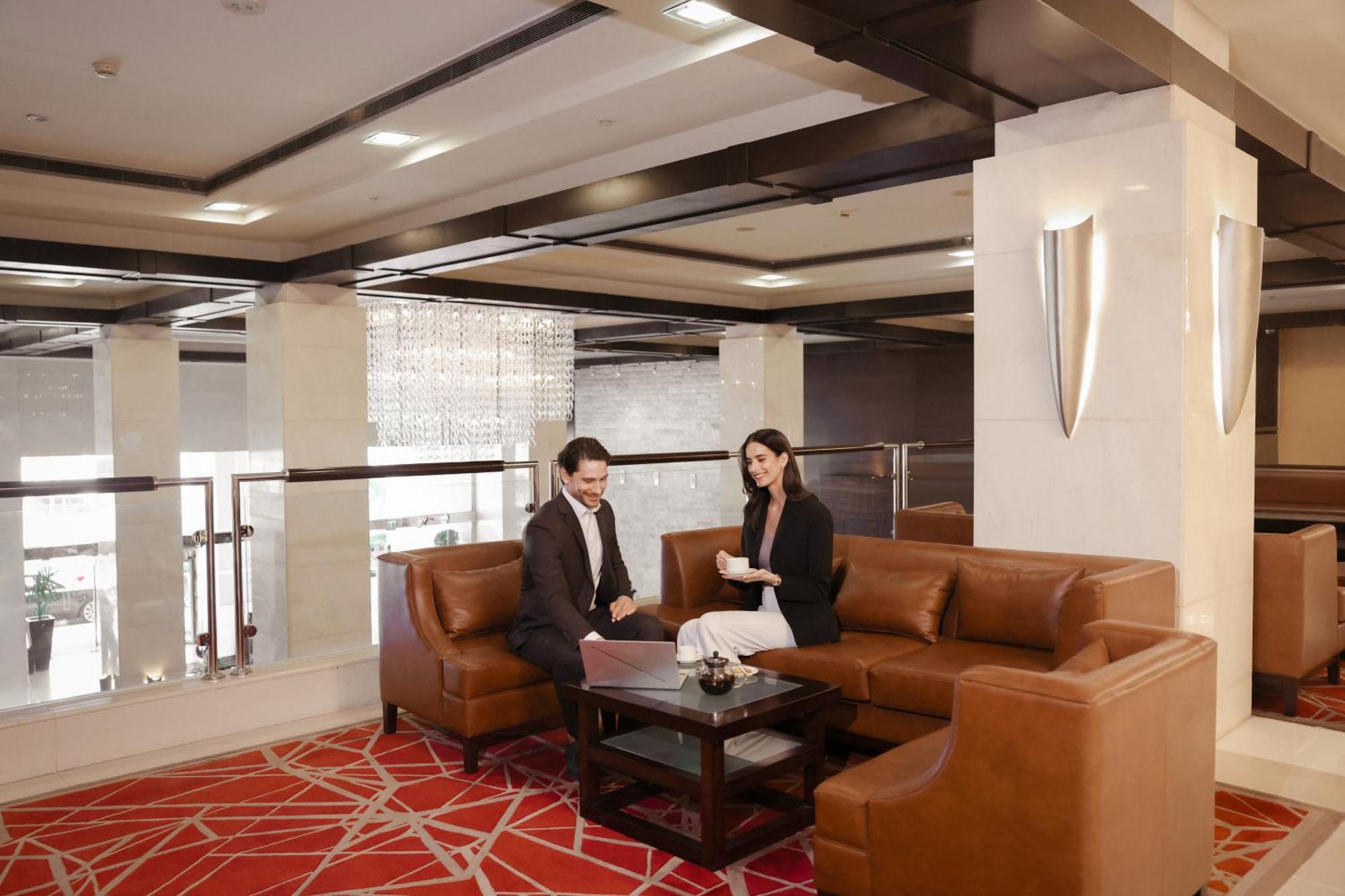 Hotel Media Rotana 5*